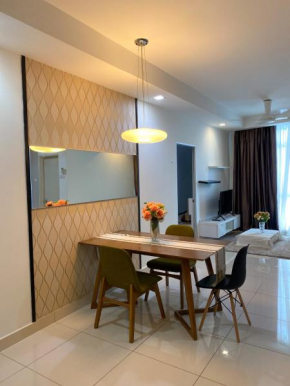 Central Residence Heart of City Cozy Nest